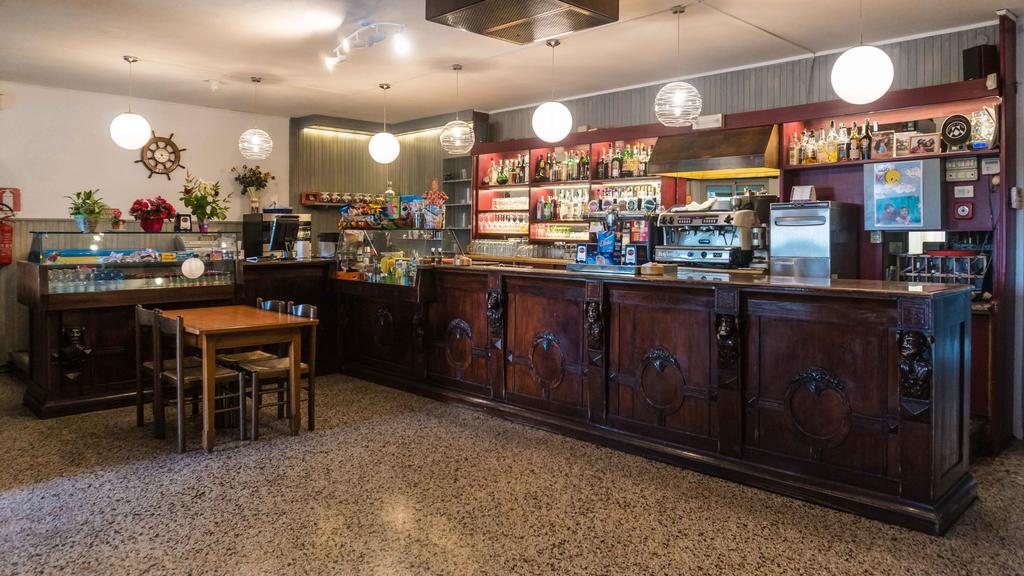Ristorante Albergo Al Donatore Teor Ngoại thất bức ảnh